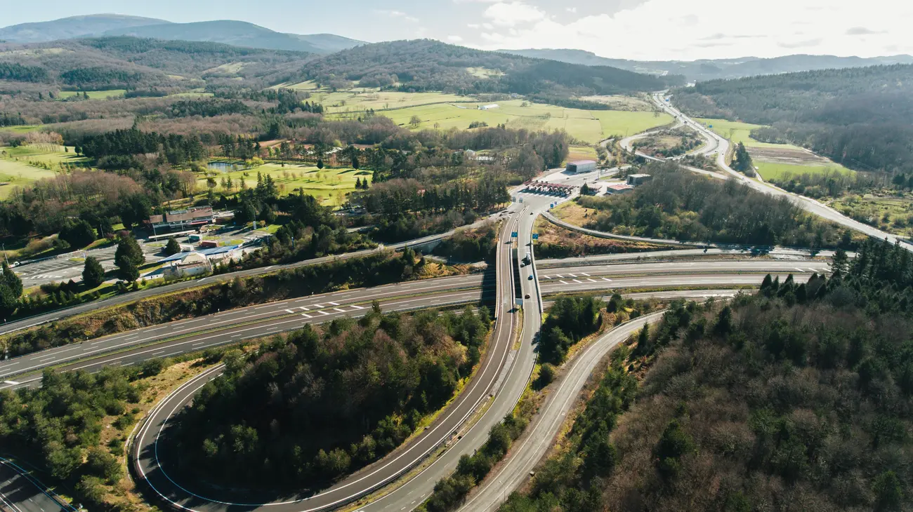 autostrada piante paesaggio